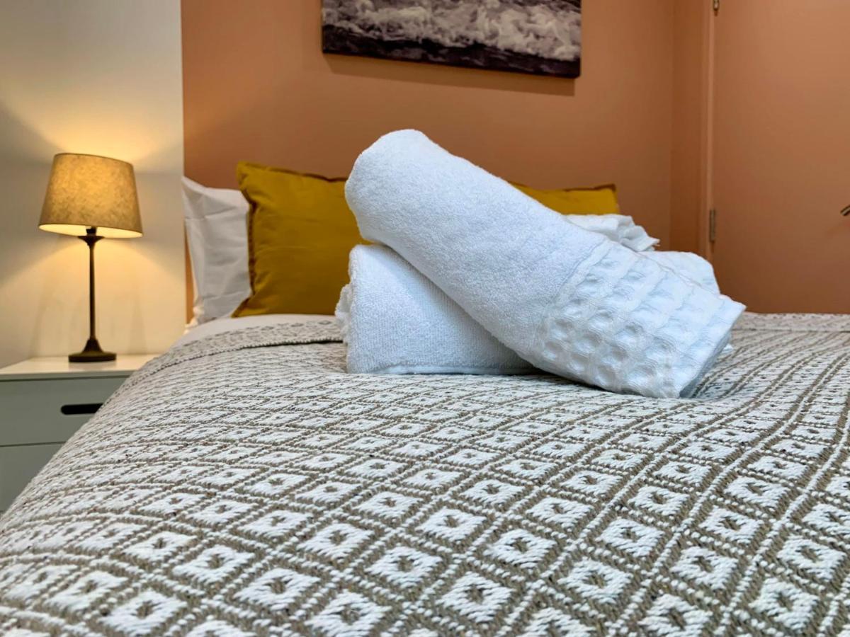 Stunning Rural Apartment - Sleeps 4 - Parking 리치필드 외부 사진